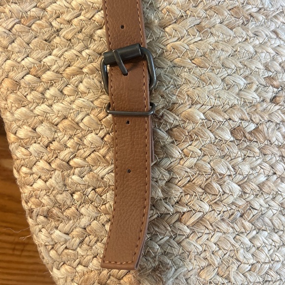 BEACHLY The Shore-Break Picnic Cooler Bag by XIX•PALMS Insulated Picnic Backpack - Picture 7 of 16